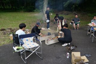 本日は上川アダプトの後にBBQをしました(^^)
場所を提供して頂いたニチワ工業様ありがとうございました！